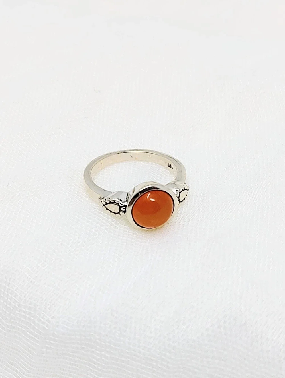 Size 6 Women's Vintage Sterling Silver Orange Semi-precious Stone Ring